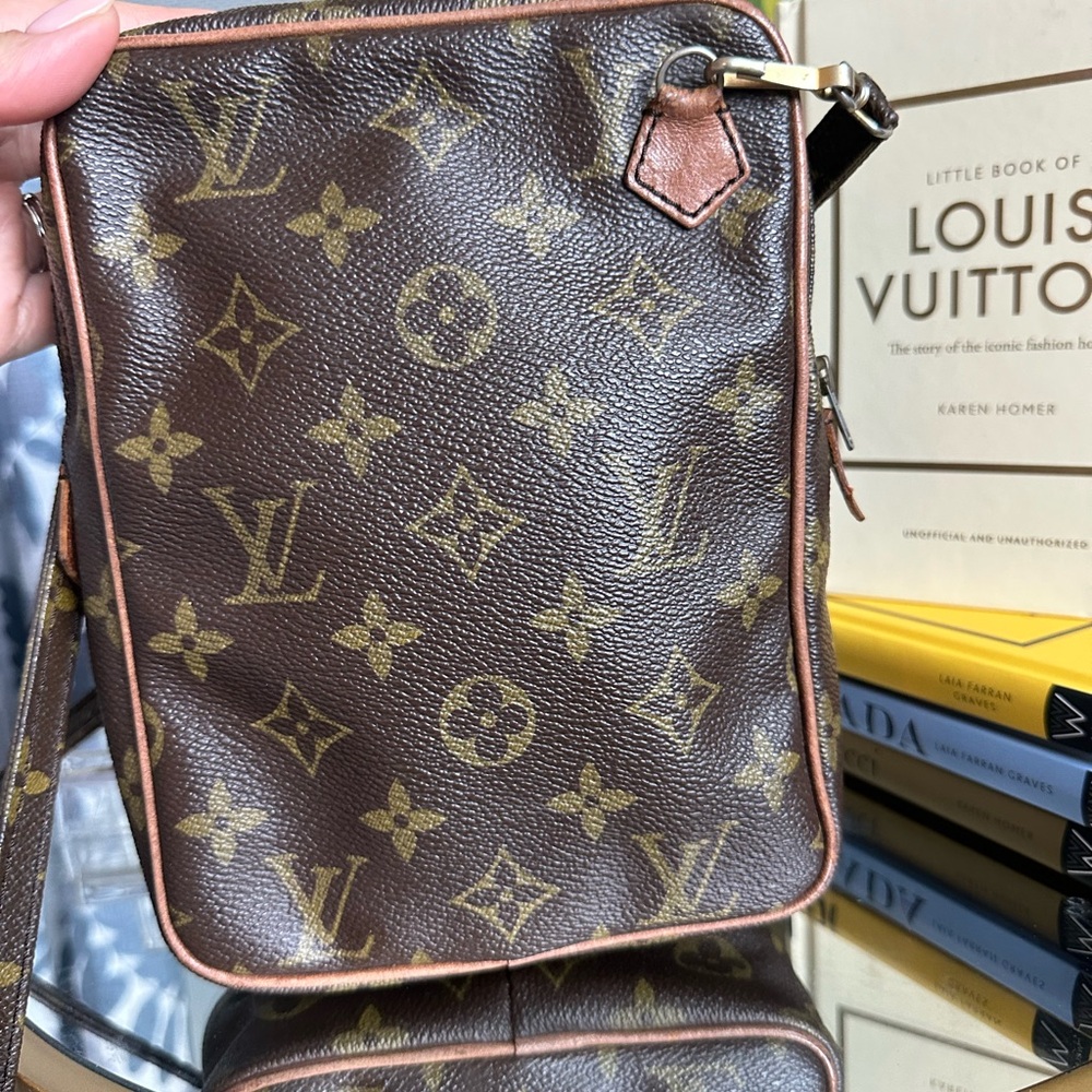 Louis Vuitton Brown Monogram Crossbody Bag - Picture 5 of 16